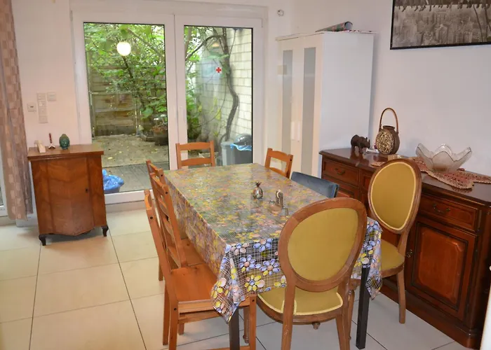 Apartment Mitten In Koeln,ideal Fuer Grosse Gruppen, Bis Zu 7personen