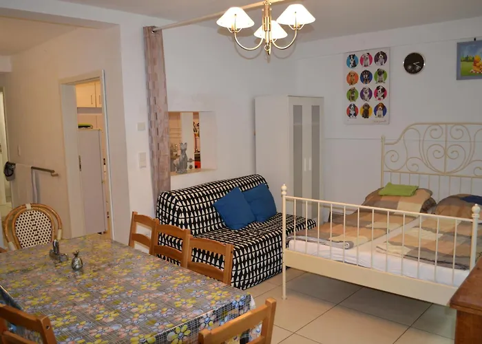 Mitten In Koeln,ideal Fuer Grosse Gruppen, Bis Zu 7personen Appartement *